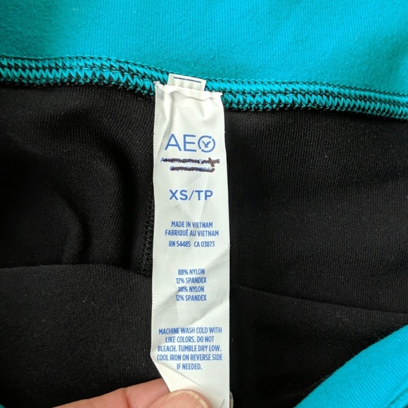 American Eagle NWT Workout Capris - Picture 4 of 7